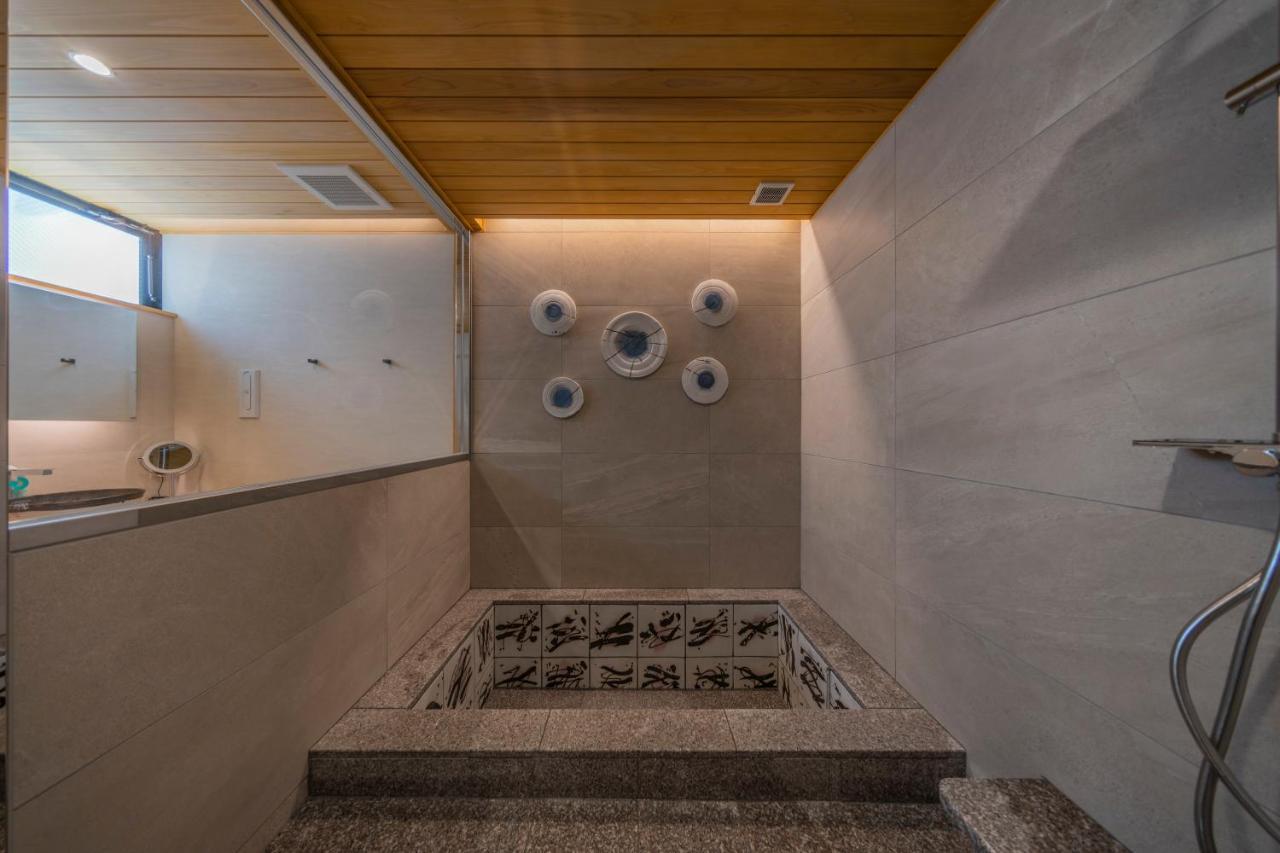 媛邸【Ｅｎｔｅｉ】 Villa Matsuyama  Exterior photo